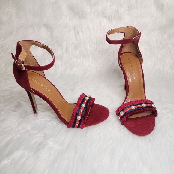 Suede ankle strap heels and rhinestones. - Picture 4 of 9